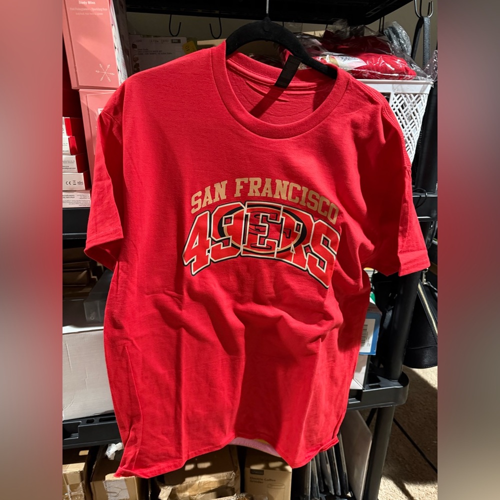 San Francisco 49ers Red T-Shirt. Size XL